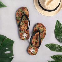 Pilbara Camo thongs by DIRTY ROGER®, red dirt camo flip flops with DR badge, view 2